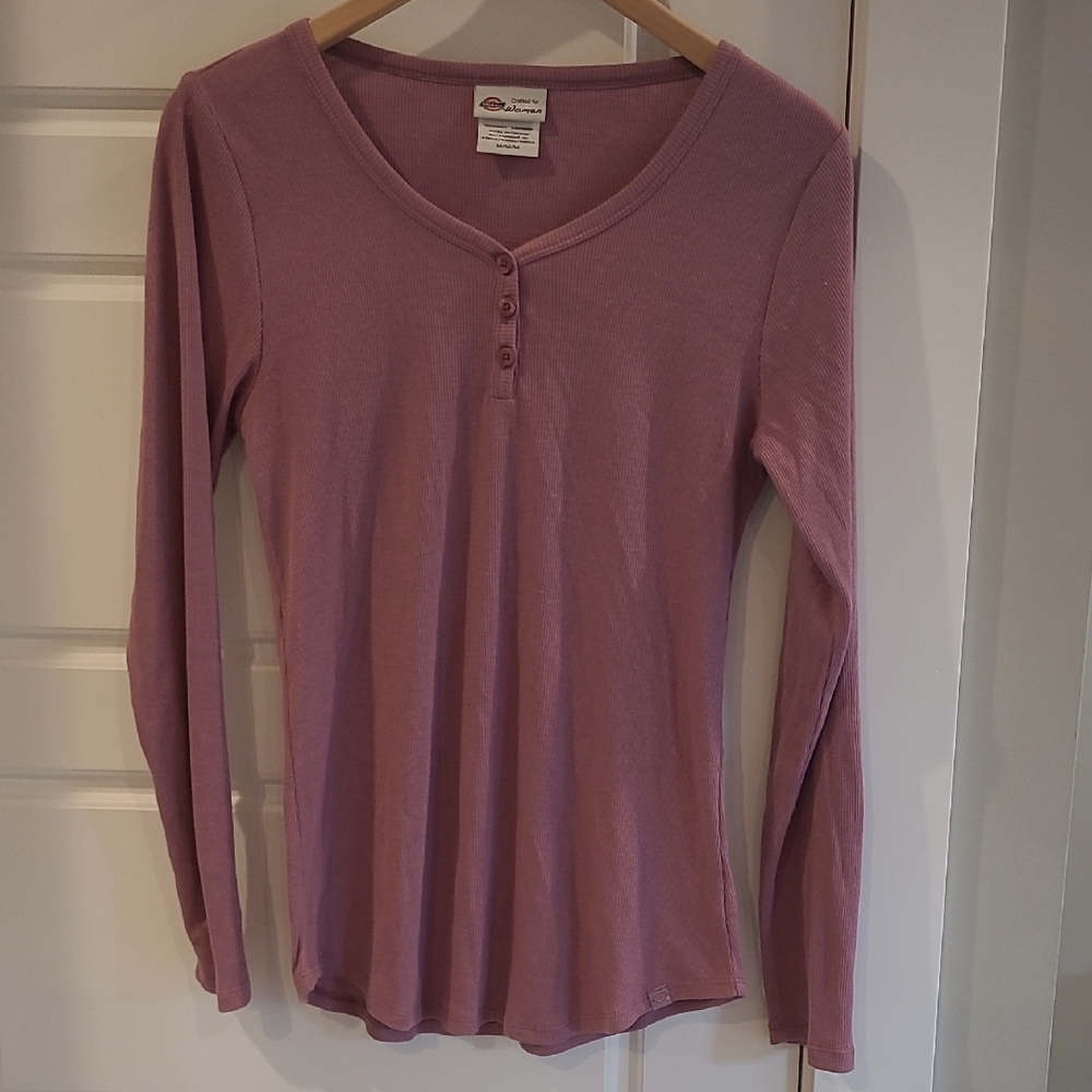 Dickies Long Sleeve. Size M